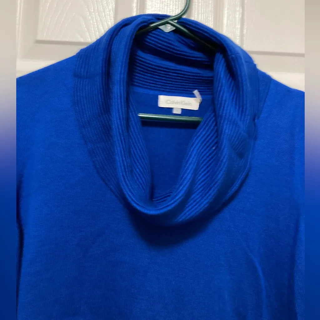 Calvin Klein Cowl Neck Royal Blue Color Block Ribbed Knit Long Sleeve Sweater - Image 4