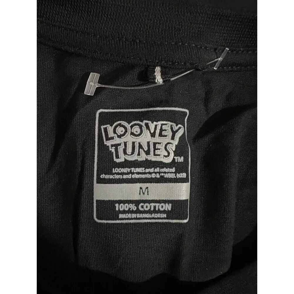 Looney Tunes T-shirt Small Short Sleeve Black Shirt road Runner ACME Cotton - Image 4