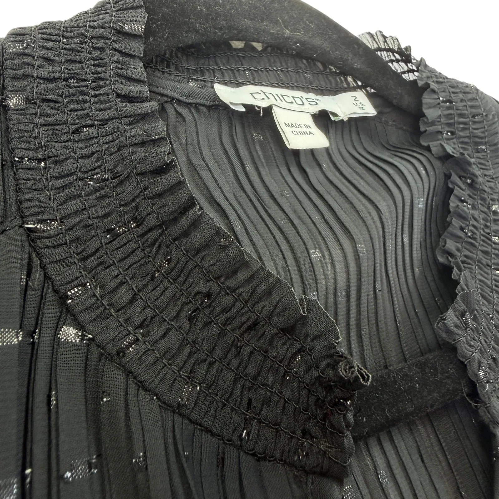 Chico’s Pleated Shimmer Blouse Black 12/2 Balloon Sleeves Evening Top Festive - Image 4