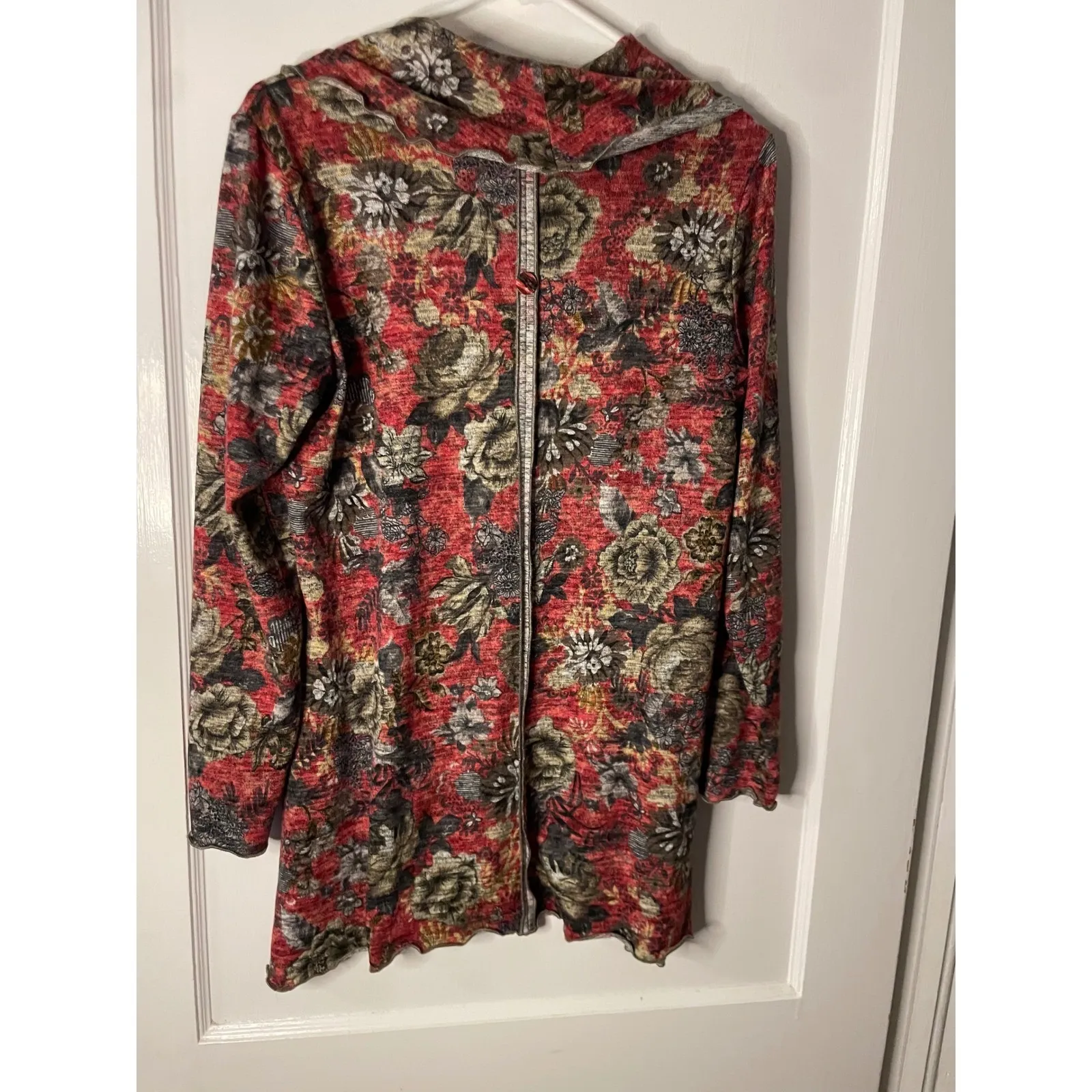 Pure Essence Urbanology Floral Cowl Neck Button Front Tunic Top Womens M Red Size M - Image 5