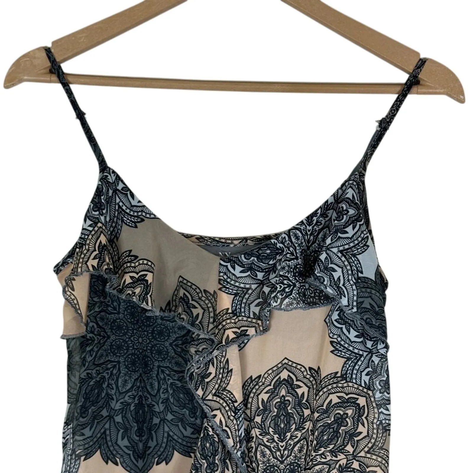 New York & Company Tank Top Womens S Gray Beige Abstract Ruffle Chiffon Boho - Image 3