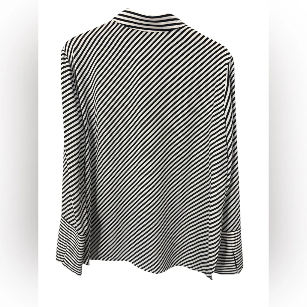 NWT Anne Klein Women's Black Striped Collared Button down Top Size L Career - Image 2