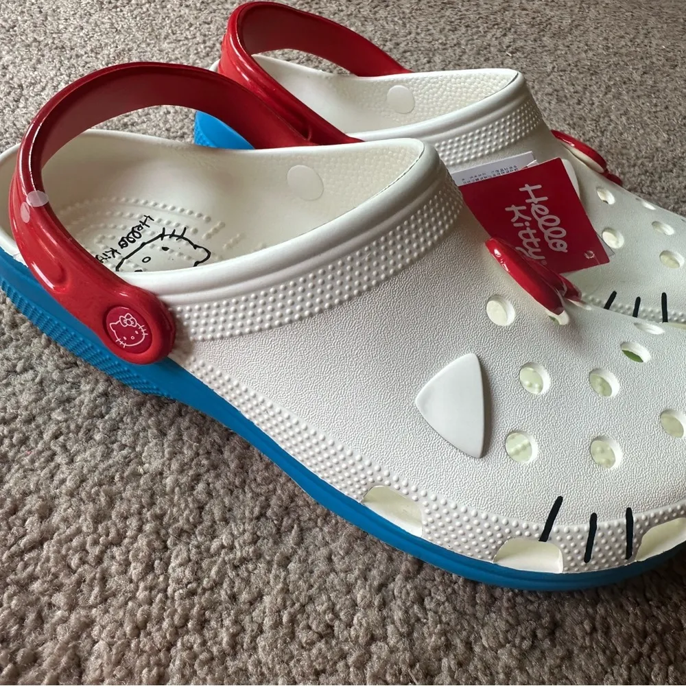 Crocs Classic Hello Kitty Clogs m9/w11 - Image 11