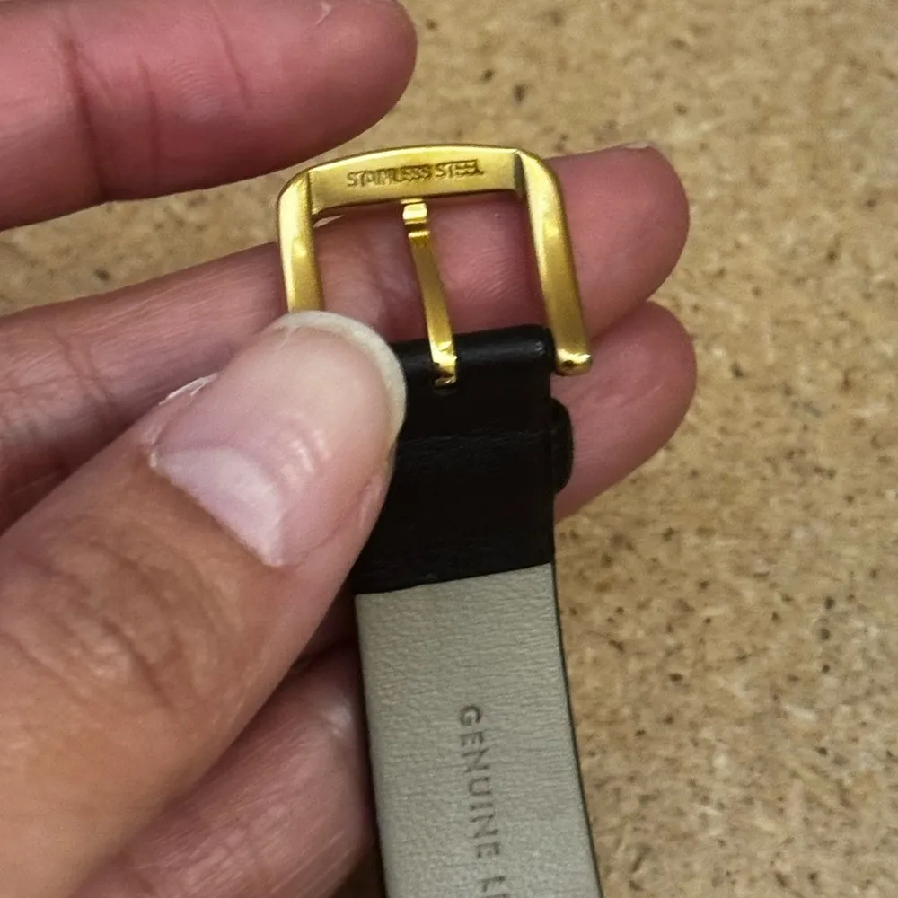 Kate Spade Red Cherry Metro Black Leather Ladies Watch KSW1343 GUC New battery - Image 9