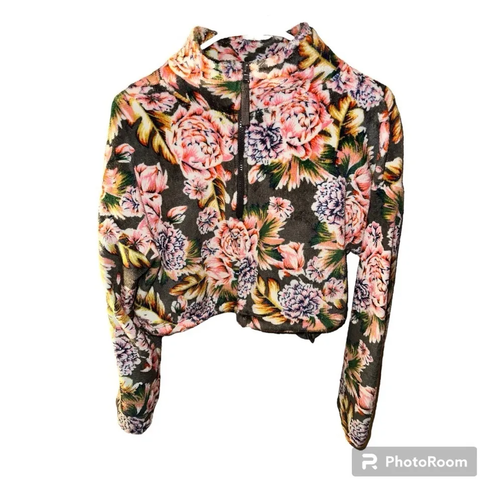 Urban Outfitters UO Angela Fleece Half Zip Cropped Floral Pullover Sweatshirt - Image 5