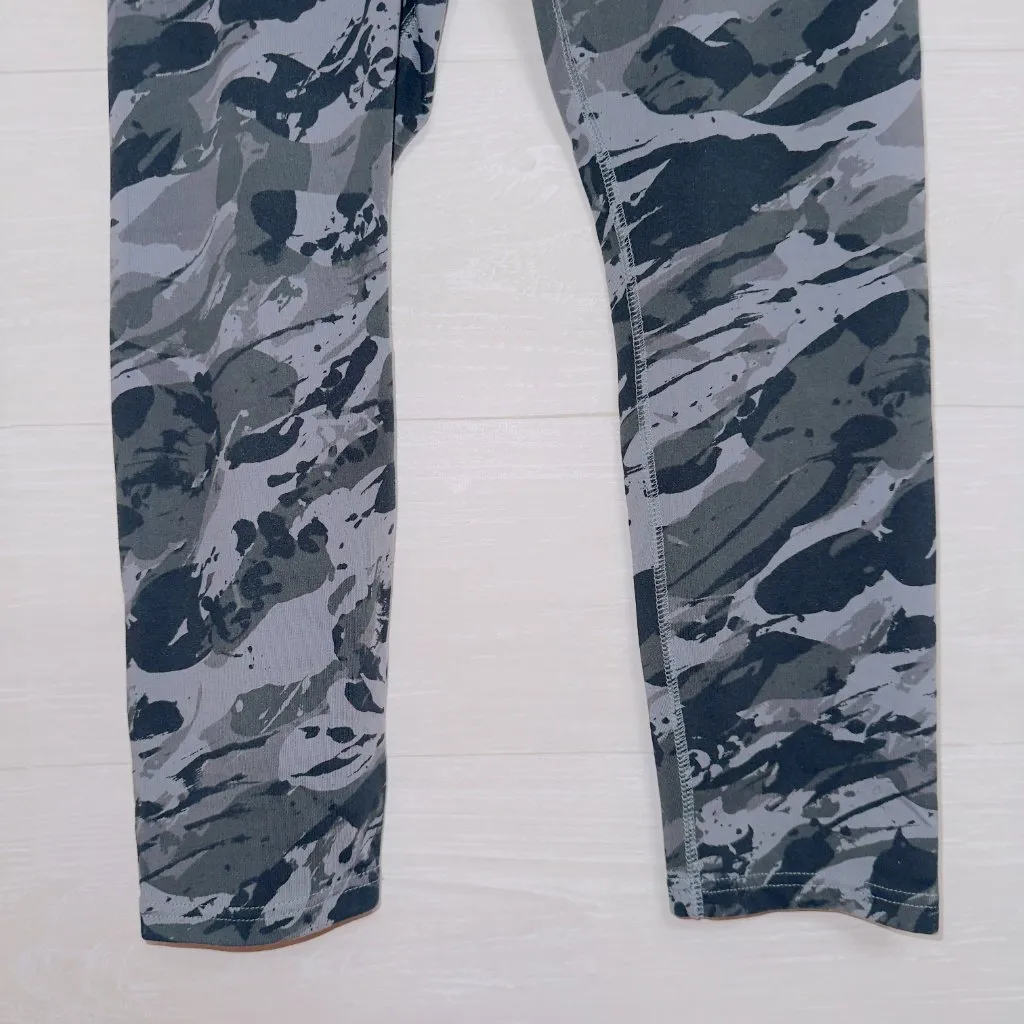 Nike Leggings Women’s Camo Print Gray Black High Rise Athletic Training Pants - Image 4