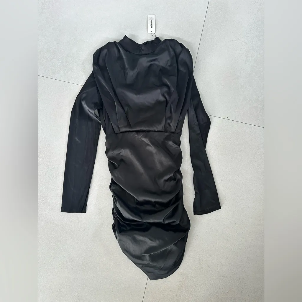 CBR CHIC BOUTIQUE ROSE Black Satin Ruched Mini Dress SIZE MEDIUM - Image 4