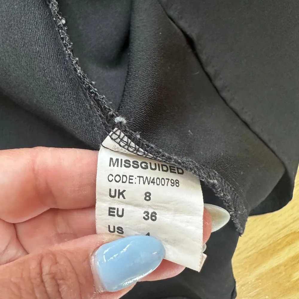 Missguided Size 8 Sleek Black Top 1 open front, zipper back‎ - Image 4