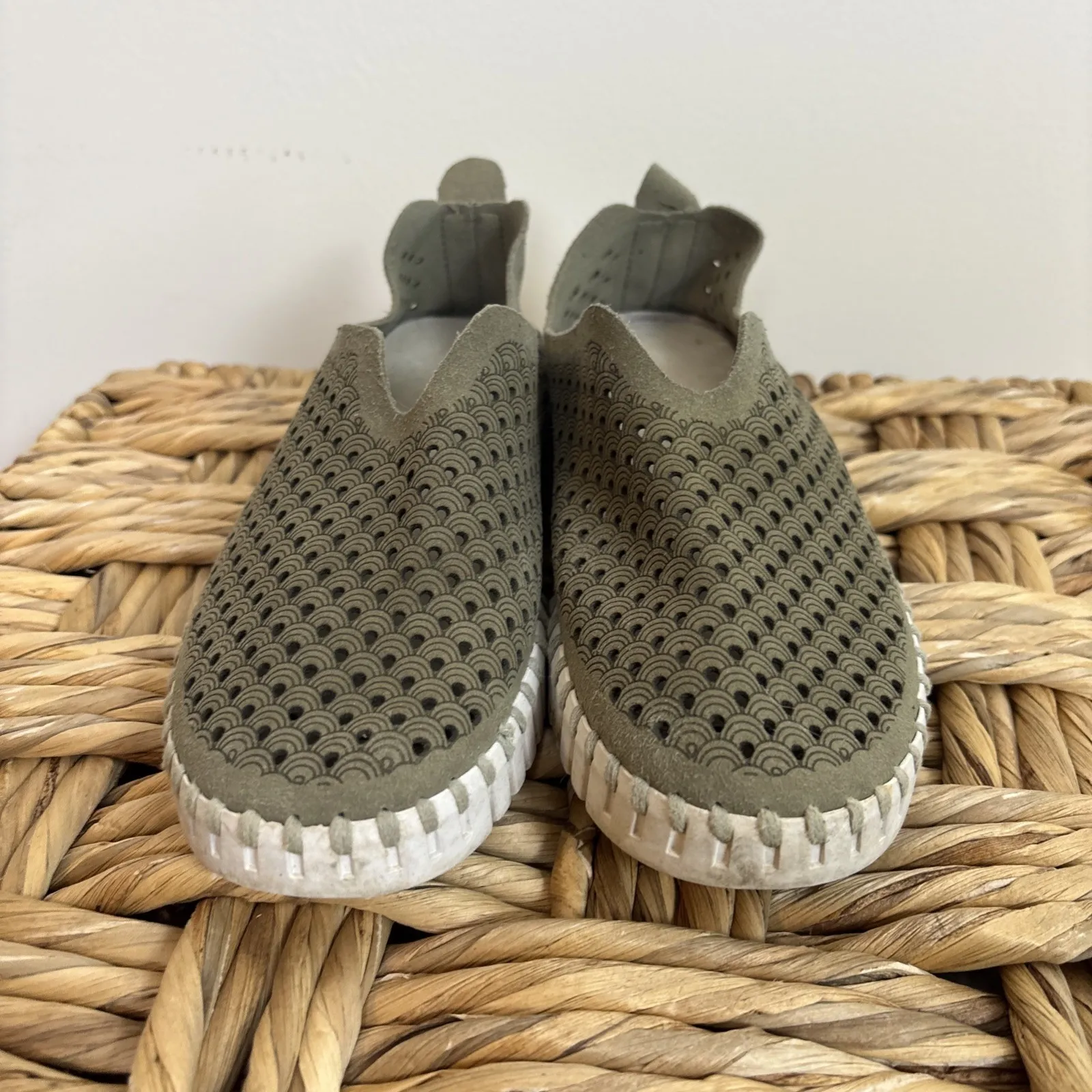 Isle Jacobsen Tulip Shoes Womens Size 36 6 Army Green Slip On Casual Comfort - Image 6