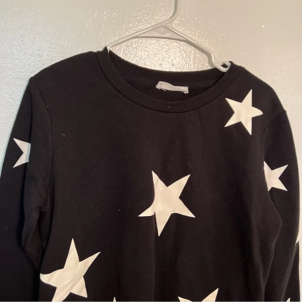 Zenana Star Print Hi-Low Sweatshirt Black White - Image 3