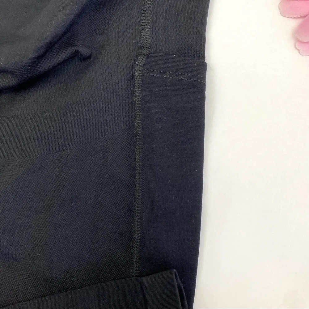 BLANQI Everyday Maternity Pocket Leggings Black Size undefined - Image 9