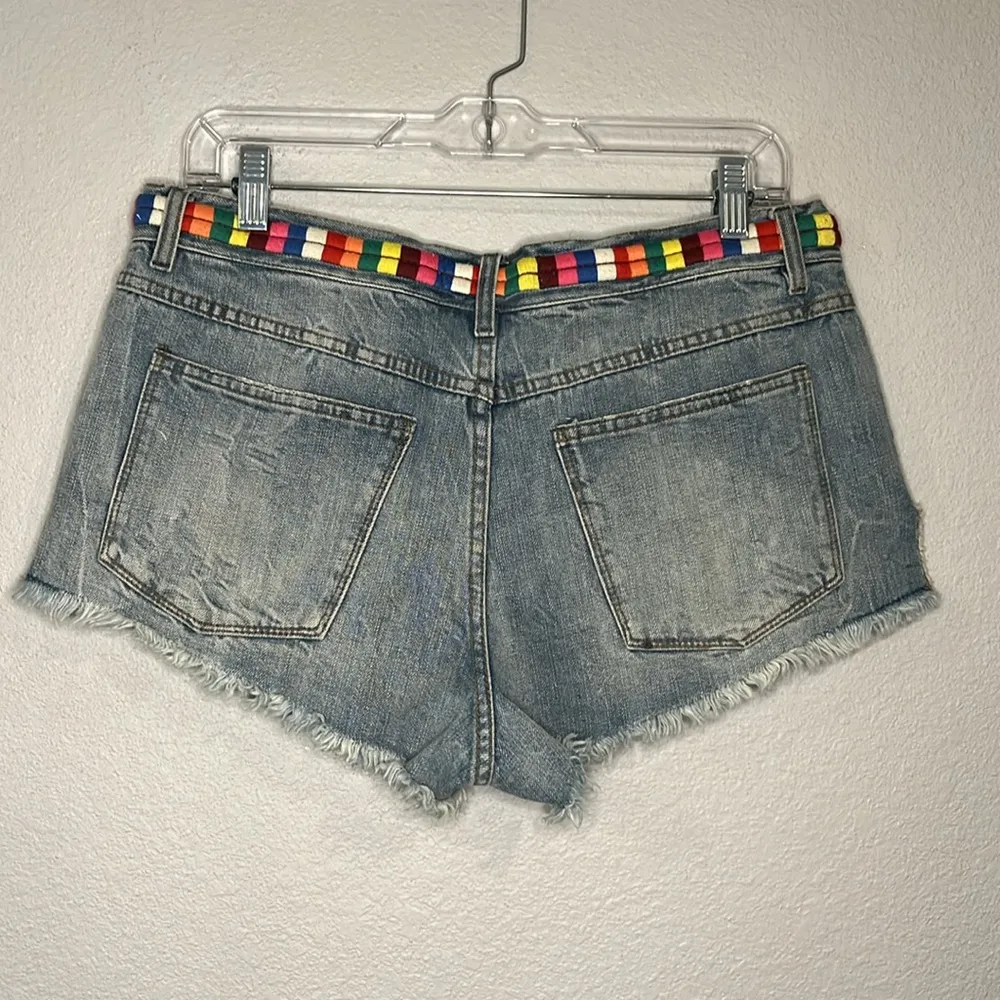 Elliot denim frayed shortie shorts with embroidered waist 28 - Image 5