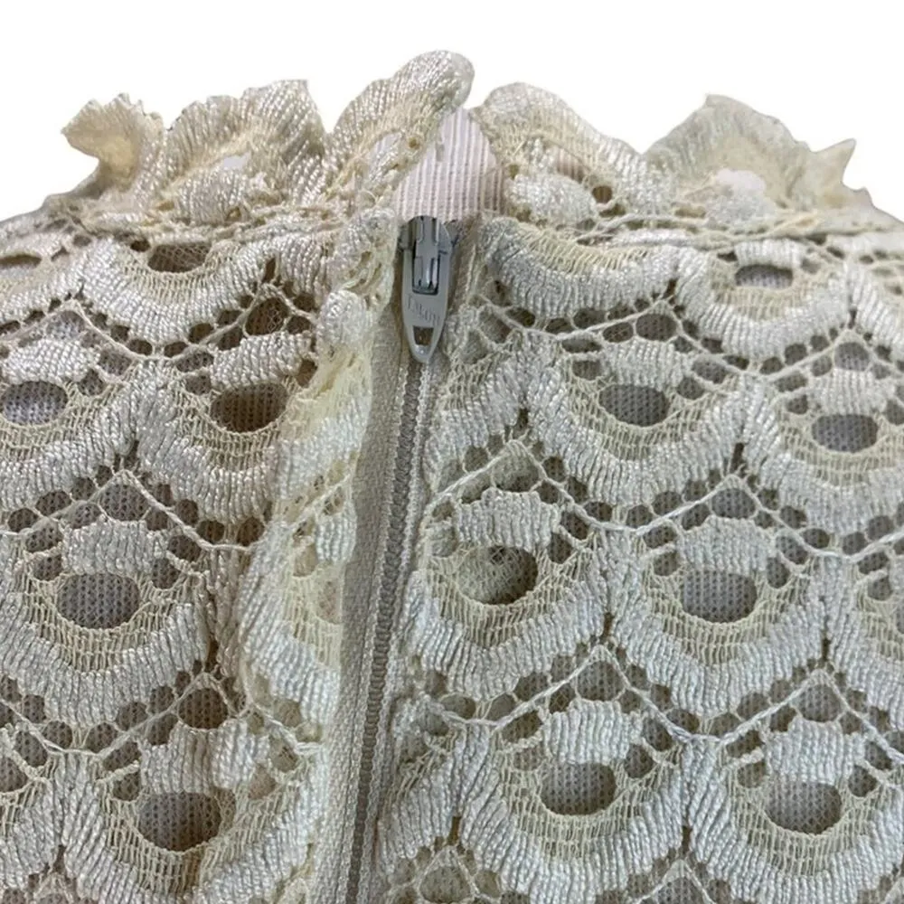VINTAGE 1960s Indorables of California | S | Ivory Lace Scallop Mini Shift Dress - Image 5