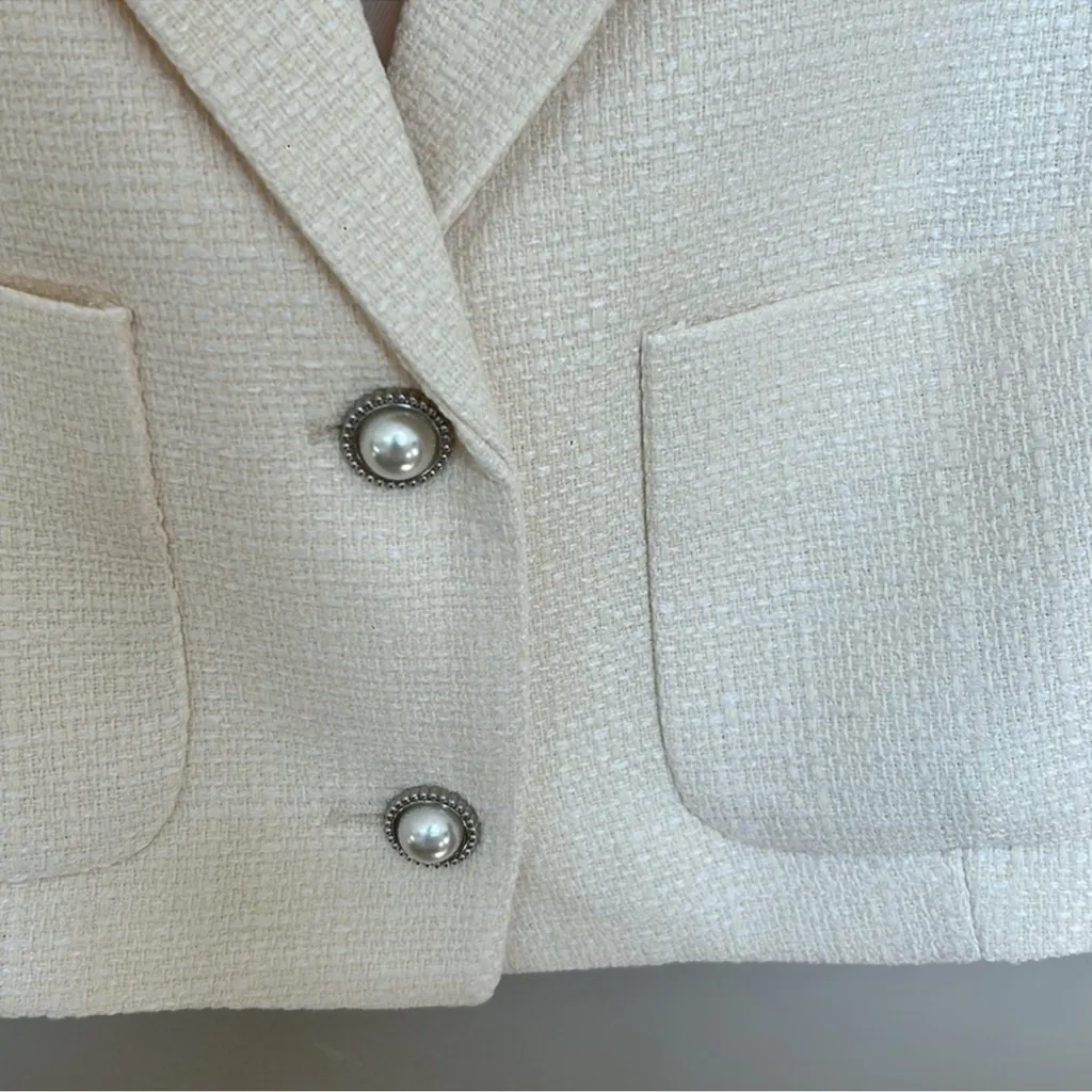 ASTR The Label Siarah Jacket in Cream - Image 6