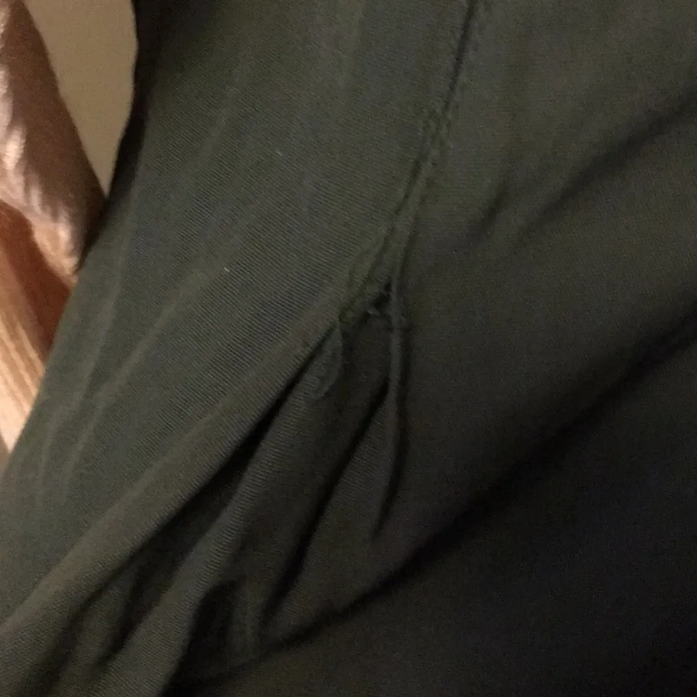 Vintage dark green knee length a line skirt with pleats size Medium - Image 6