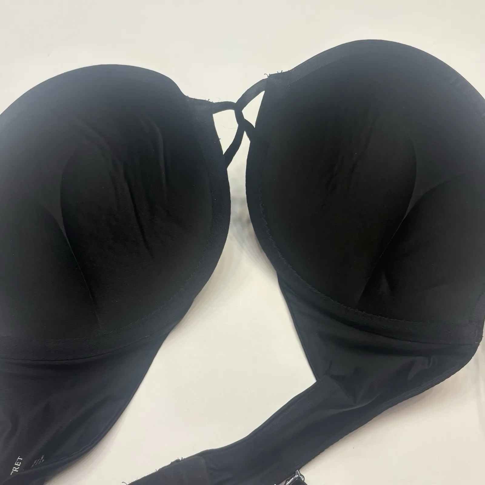 Victoria's Secret Miraculous Plunge Super Push-up Bra Size 36C Black Satin - Image 5