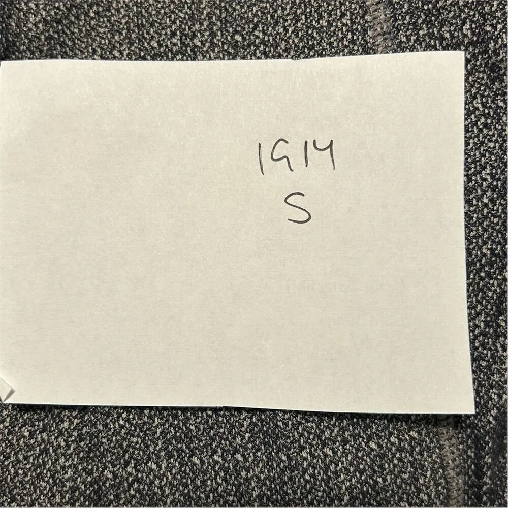 Athleta Women's Gray Herringbone Capri Leggings Size S Activewear - Image 9