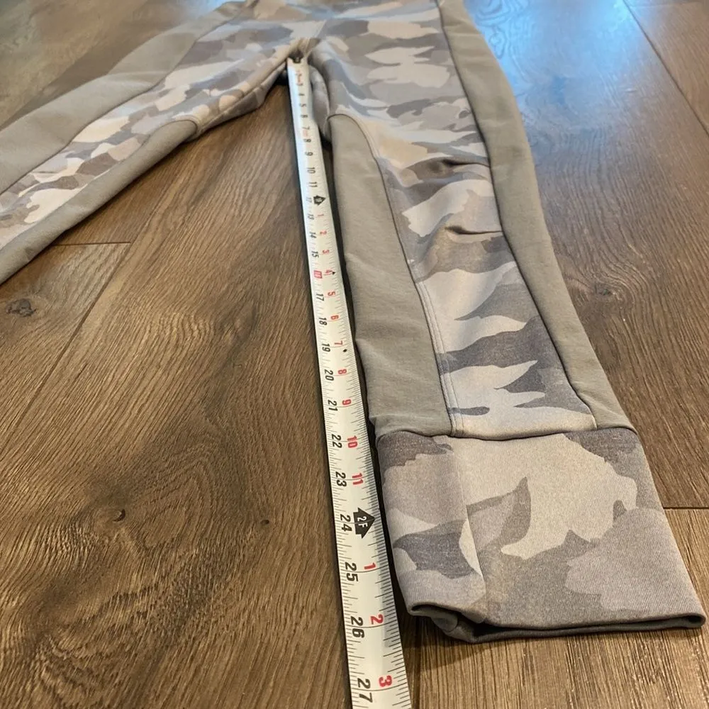 Athleta Essex Camo Hybrid Cobblestone Grey Camo Jogger Leggings Size XS/XXS‎ - Image 11