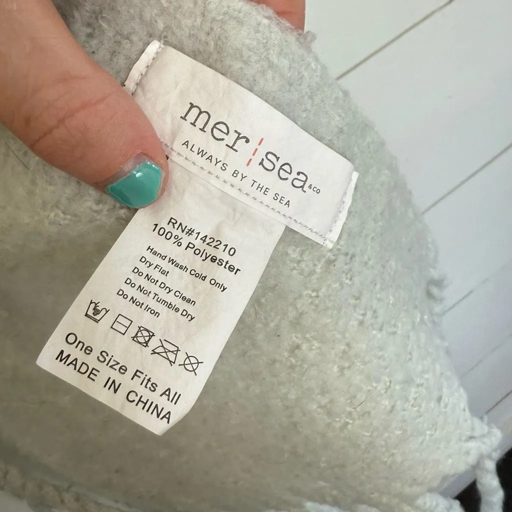 Mersea Women’s Teal Blanket Scarf - Image 3