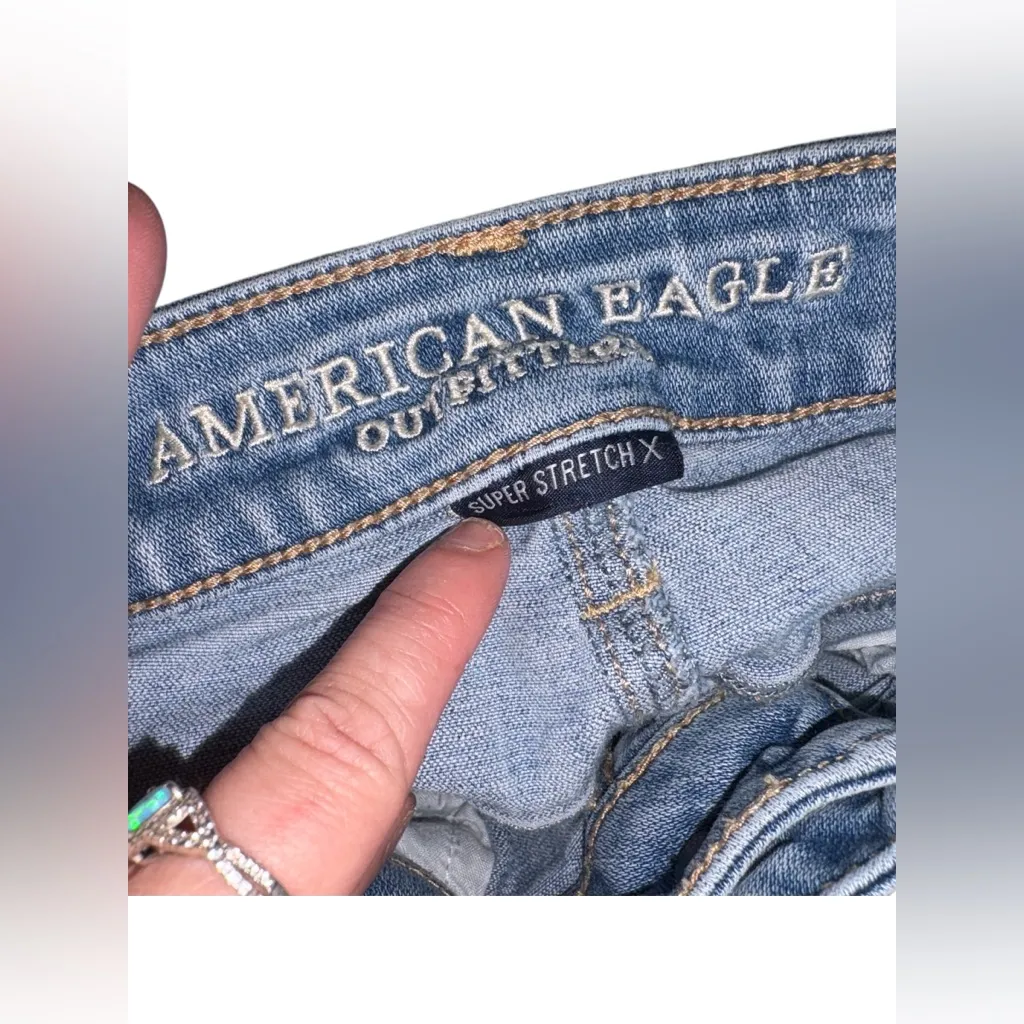 American Eagle Distressed Skinny Jeans - Image 3