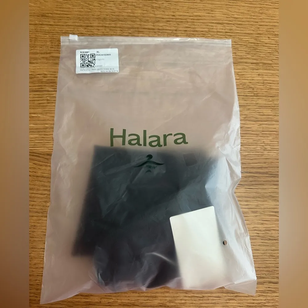 Halara NWT Sheer Round Neck Mesh Longline Running Tank Top Sz XL black - Image 6