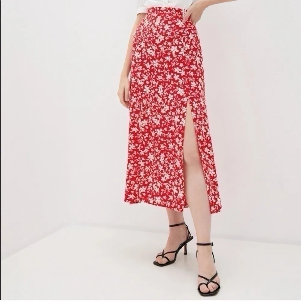 NEW Topshop Women’s Austin Floral Front Slit Skirt In Red - Image 3
