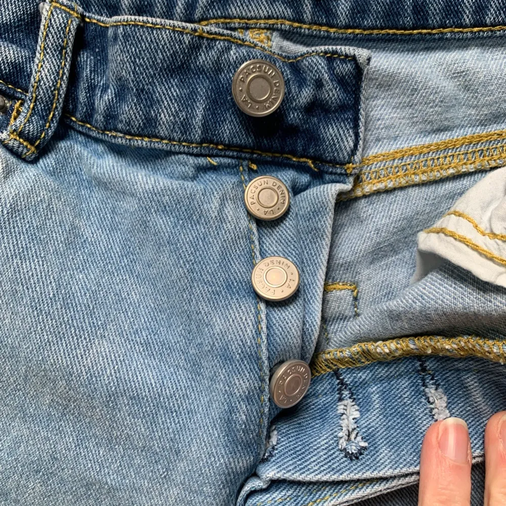 Pacsun Two Tone High Rise Straight Jeans 24 - Image 5