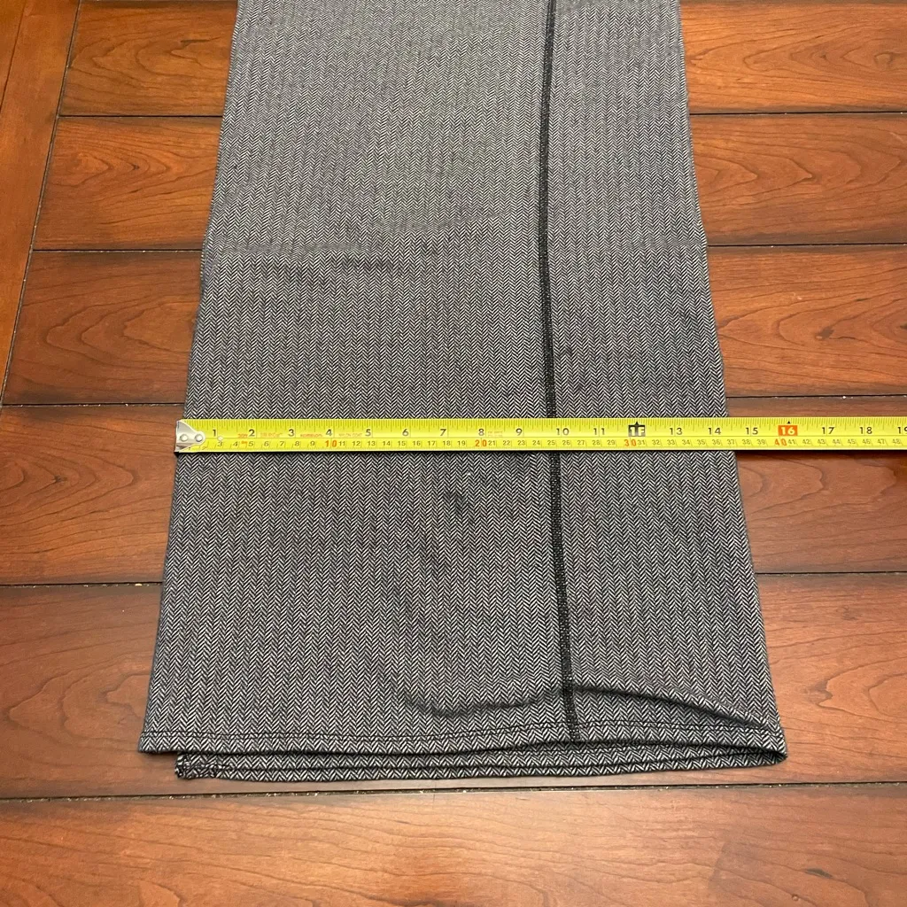 Lululemon Herringbone‎ Vinyasa Scarf - Image 4