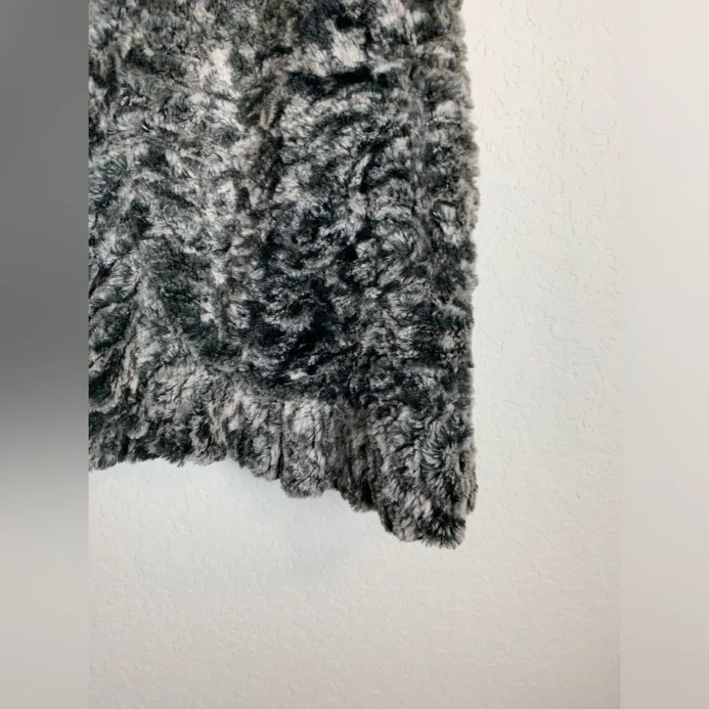 Multples Grey Fleece Vest, Size L - Image 8