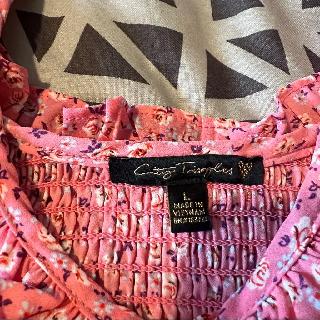 City Triangles Pink Floral Smocked Ruffle Trim Scoop‎ Neck Mini Dress Size L - Image 7