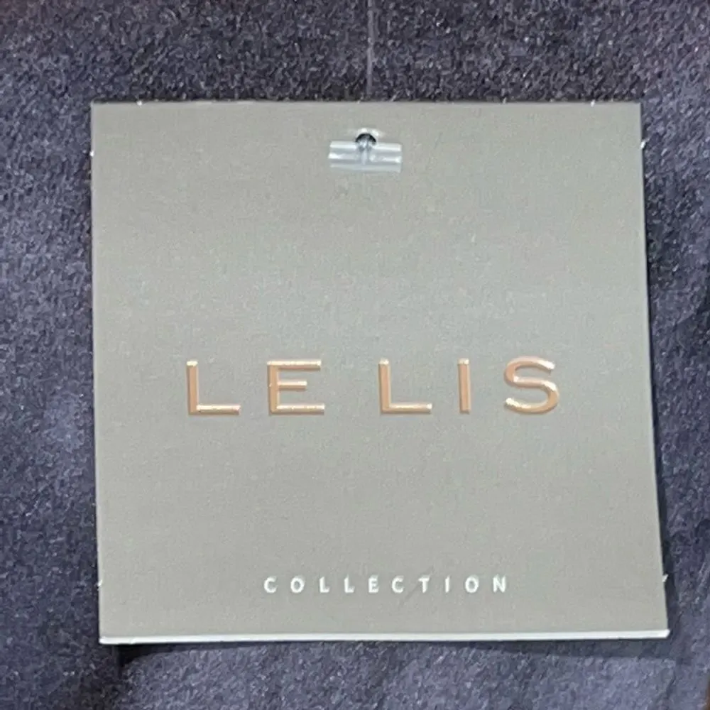 Le Lis Tie Dye Sugar Skull Graphic Crop Sweatshirt (Medium) - Image 5