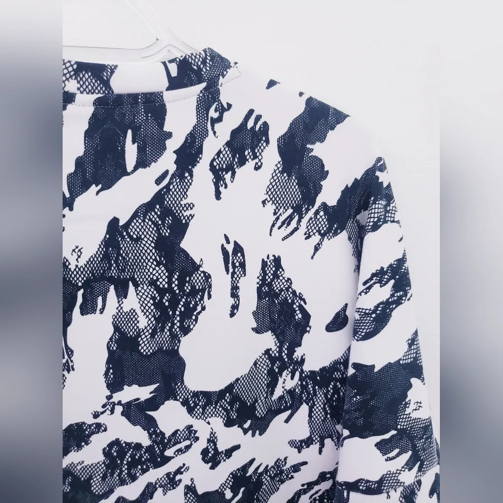 Puma Croped Crew Neck Sweater - Image 6