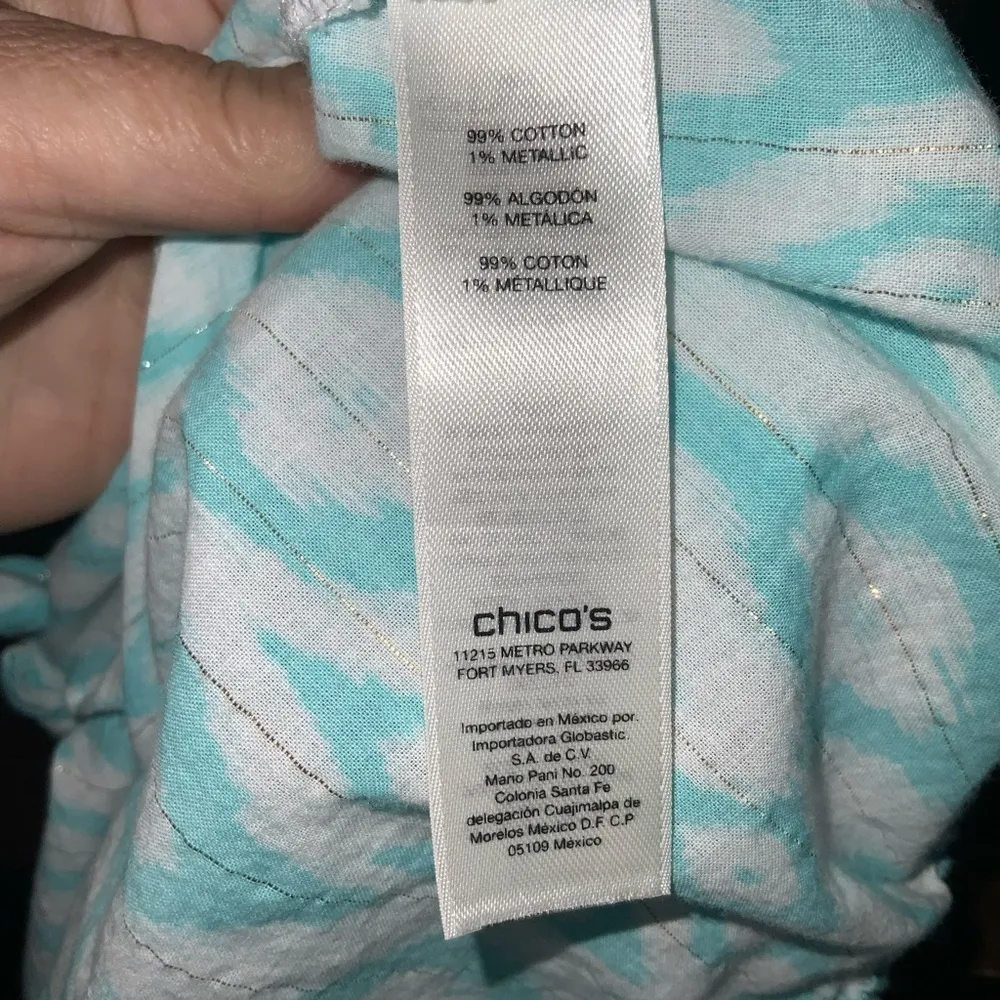 Chico’s Turquoise & White Geo Print Cotton & Metallic Tie Front Button Up Top M - Image 10