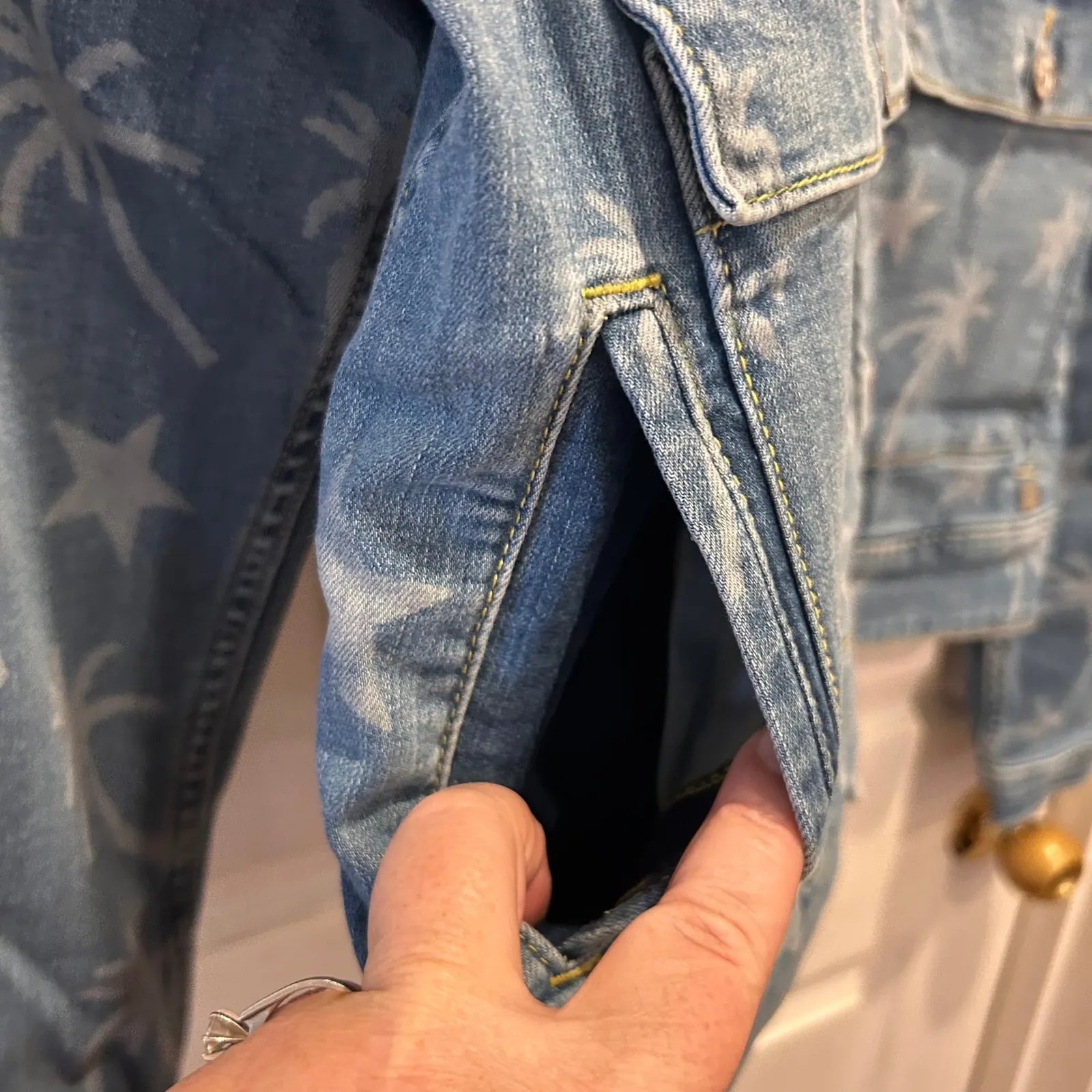 LuLaRoe Denim Jacket Kenny 2‎ XL Stars & Palm Trees Jean Stretch Beach Classic - Image 3