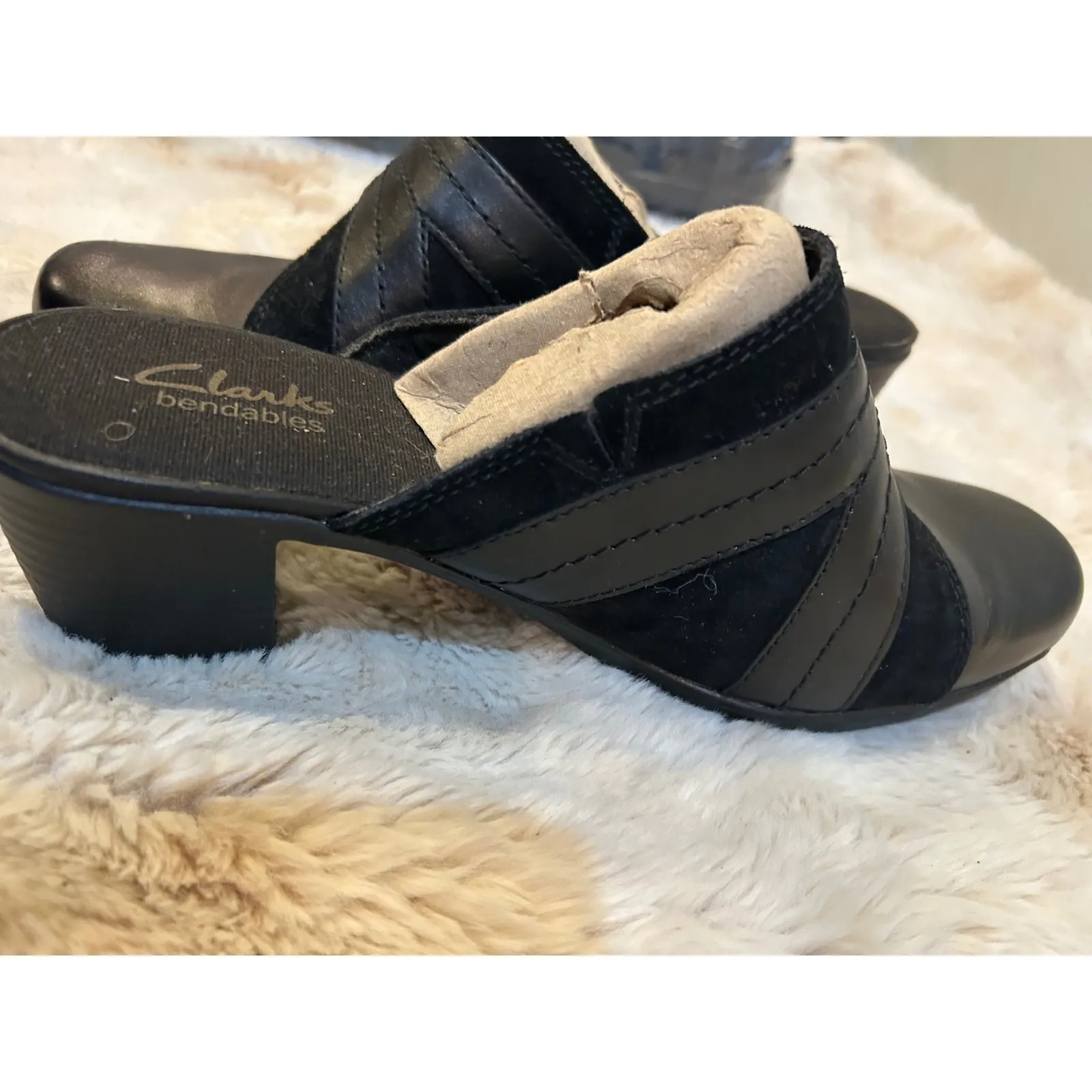 NEW Clarks Bendables‎ Black Leather Suede Slip On Mule Clog Heel Shoes Size 10 - Image 3