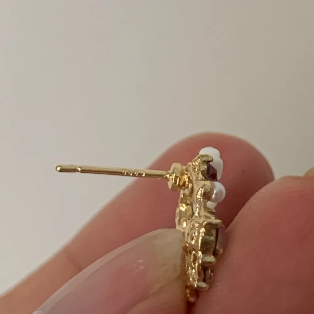 925 Sterling Silver Daisy Flower Earrings - Image 3