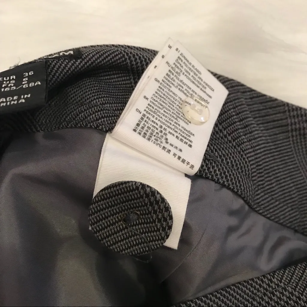 H&M A-line skirt gray size 6 Faint Plaid Design Button Detail Above knee Office - Image 8