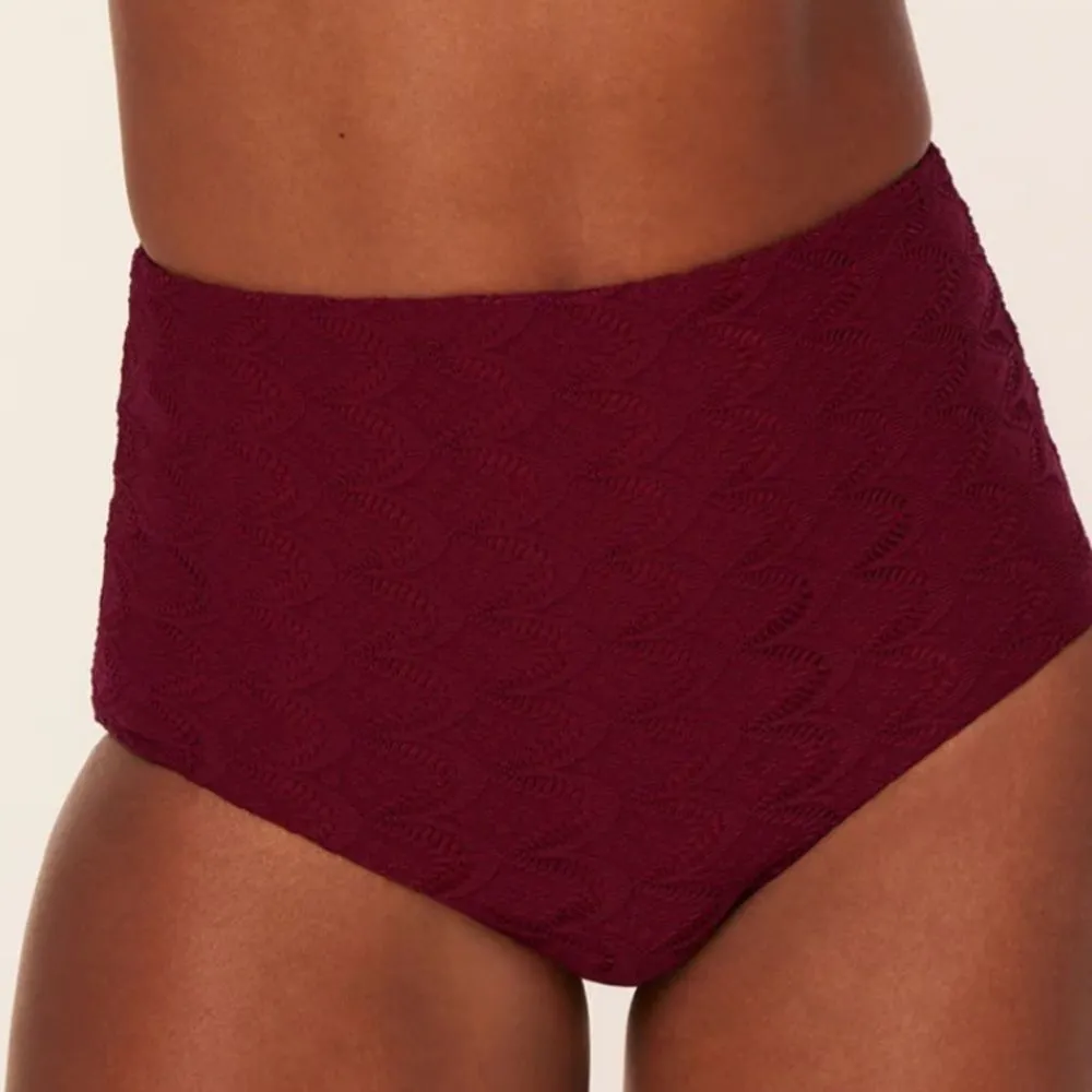 Andie Bikini Set Baja Top Super High Waisted Bottom Size M Syrah Red Lace NWT - Image 4