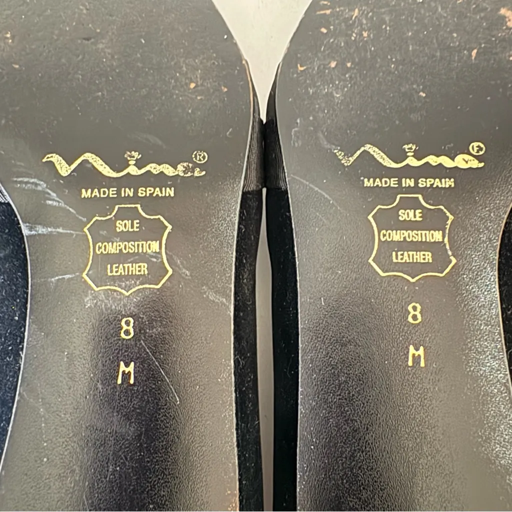 Nina Women’s Pumps Low Block Heels Black Velvet Made In Spain Size 8 M - Image 9