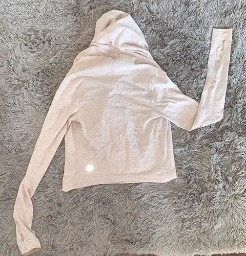 Lululemon Iconic Wrap - Image 5