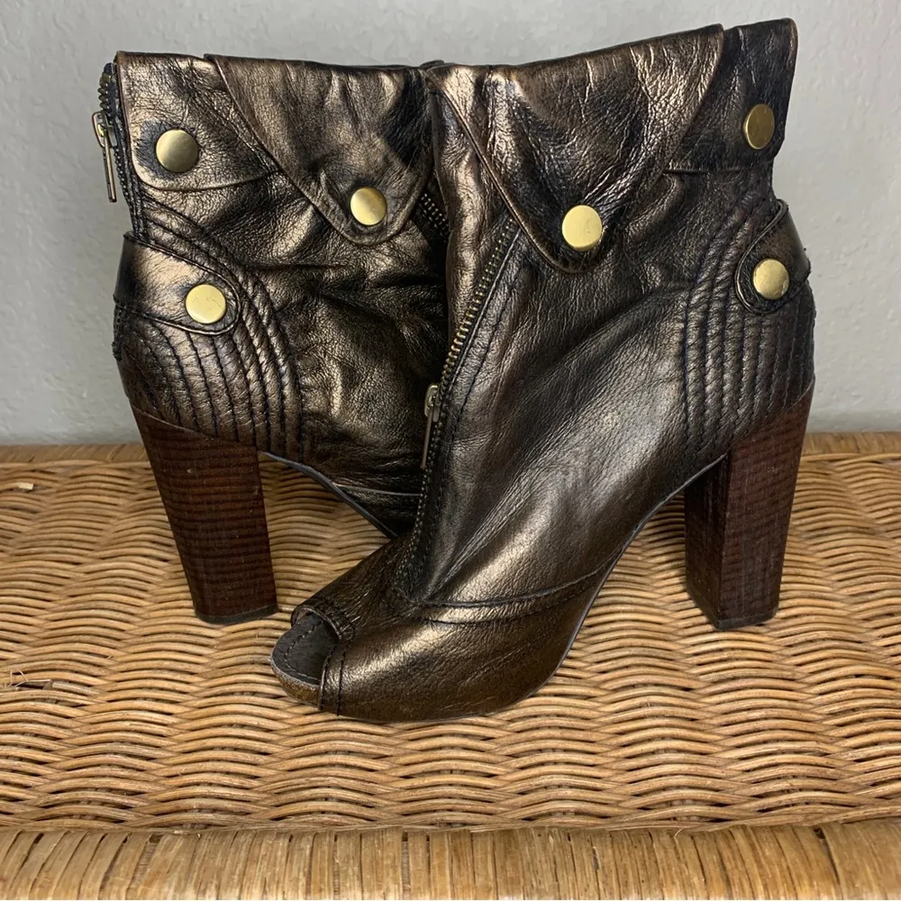 Apepazza Las Vegas Bronze Metallic Peep Toe Boots Heels Size 8 - Image 2