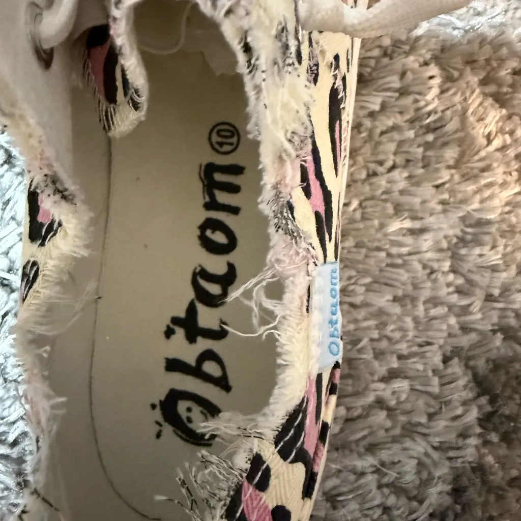 NWT Obtaom Trendy Leopard Print Women's Sneakers Pink Size 10 - Image 5