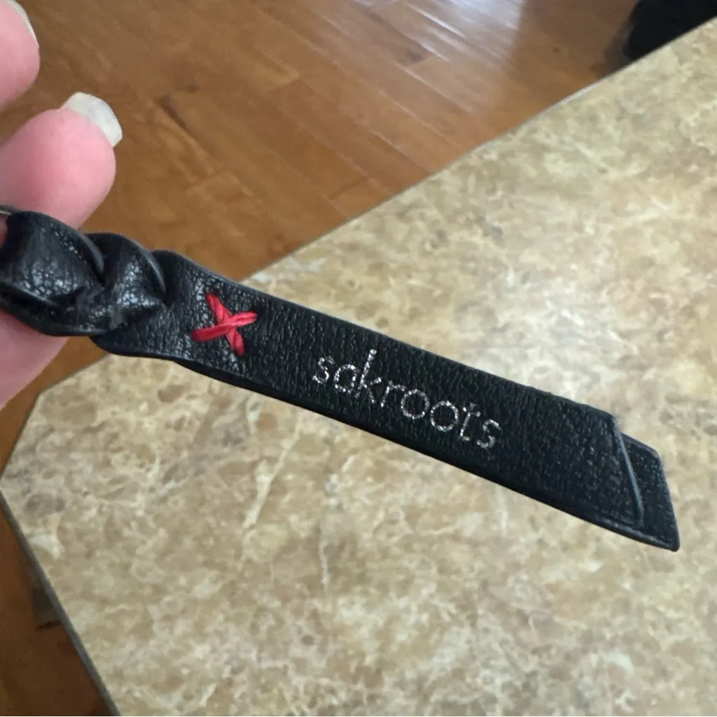 Sakroots Artist Circle Pink Power Wristlet Cross Body Phone Wallet NO STRAP Sak - Image 4