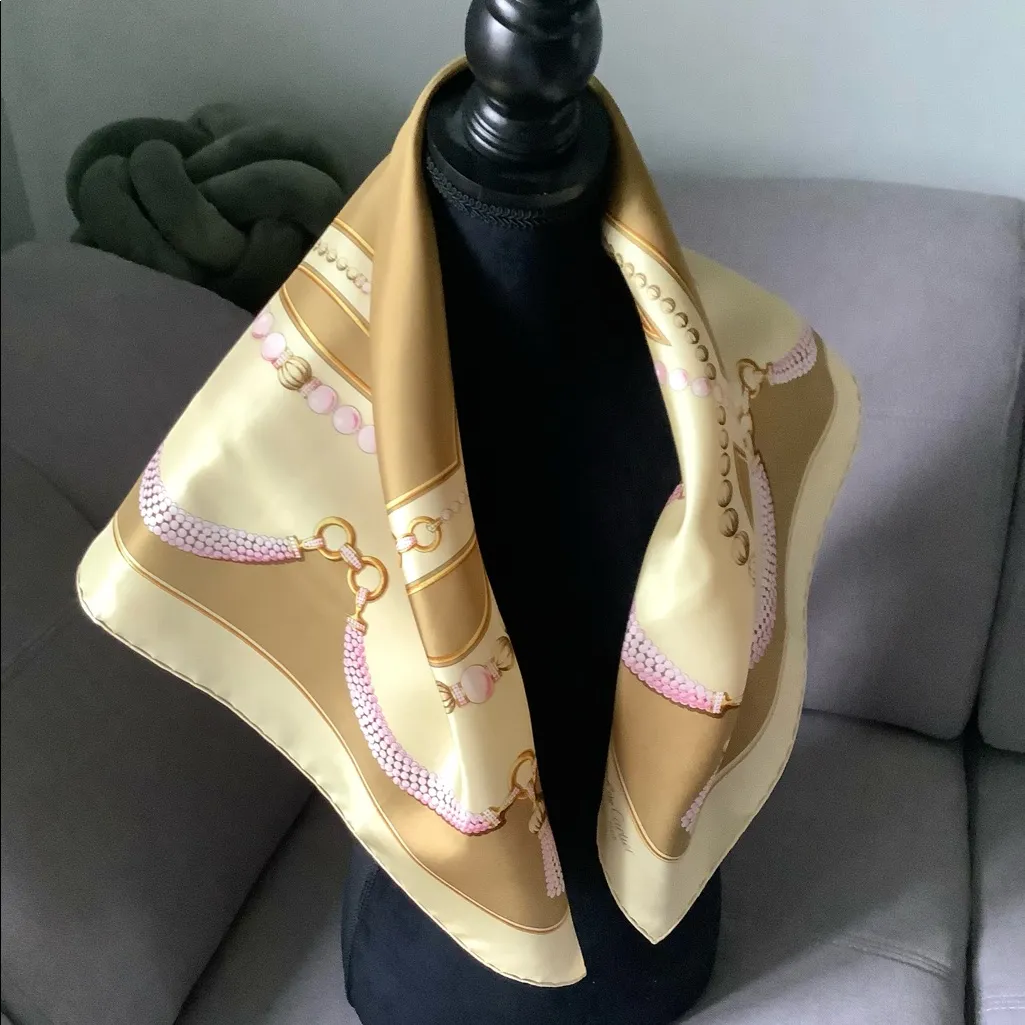 Authentic CARTIER silk scarf 🔥 - Image 8