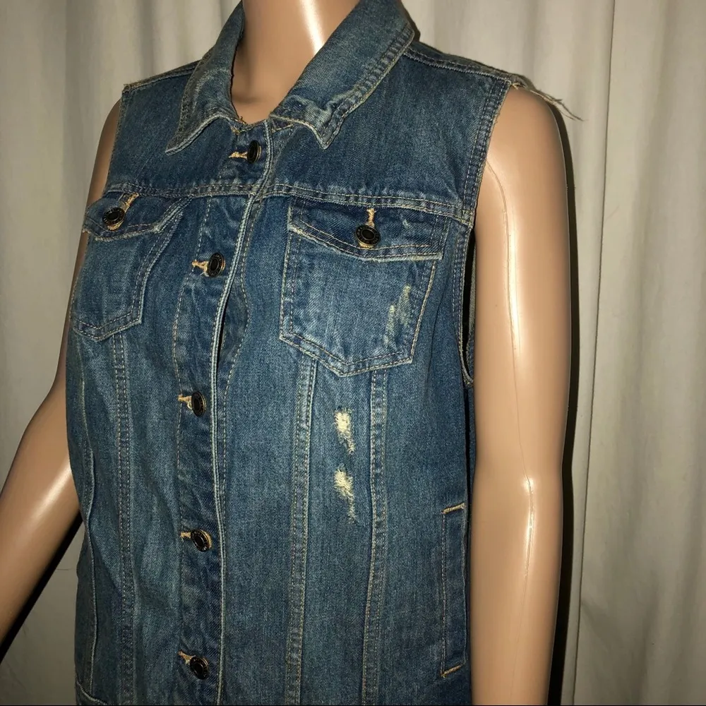 Mossimo Supply Co denim vest - Image 2