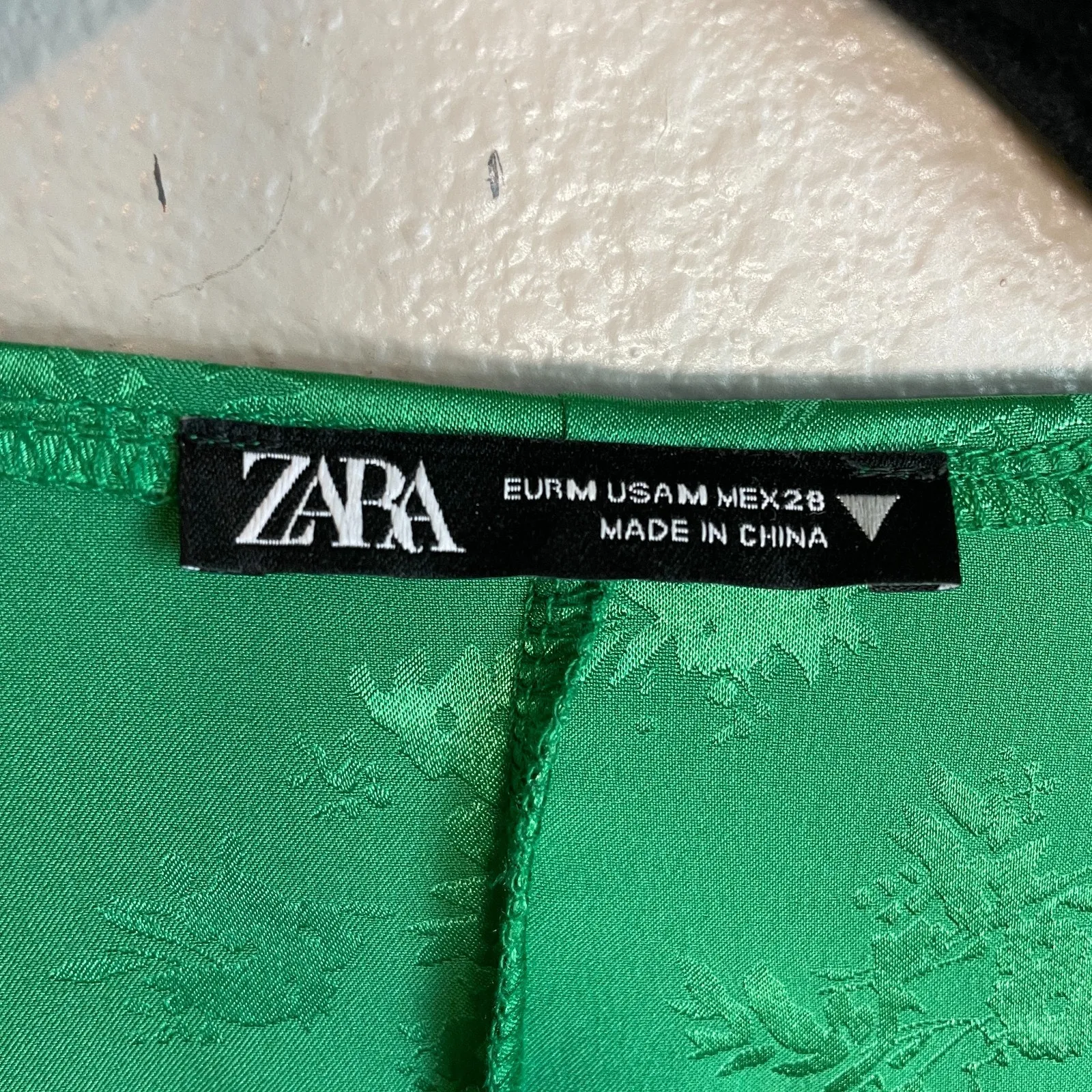 Zara Dress Size Medium Satin Bright Green Kimono Style Wrap Floral - Image 5