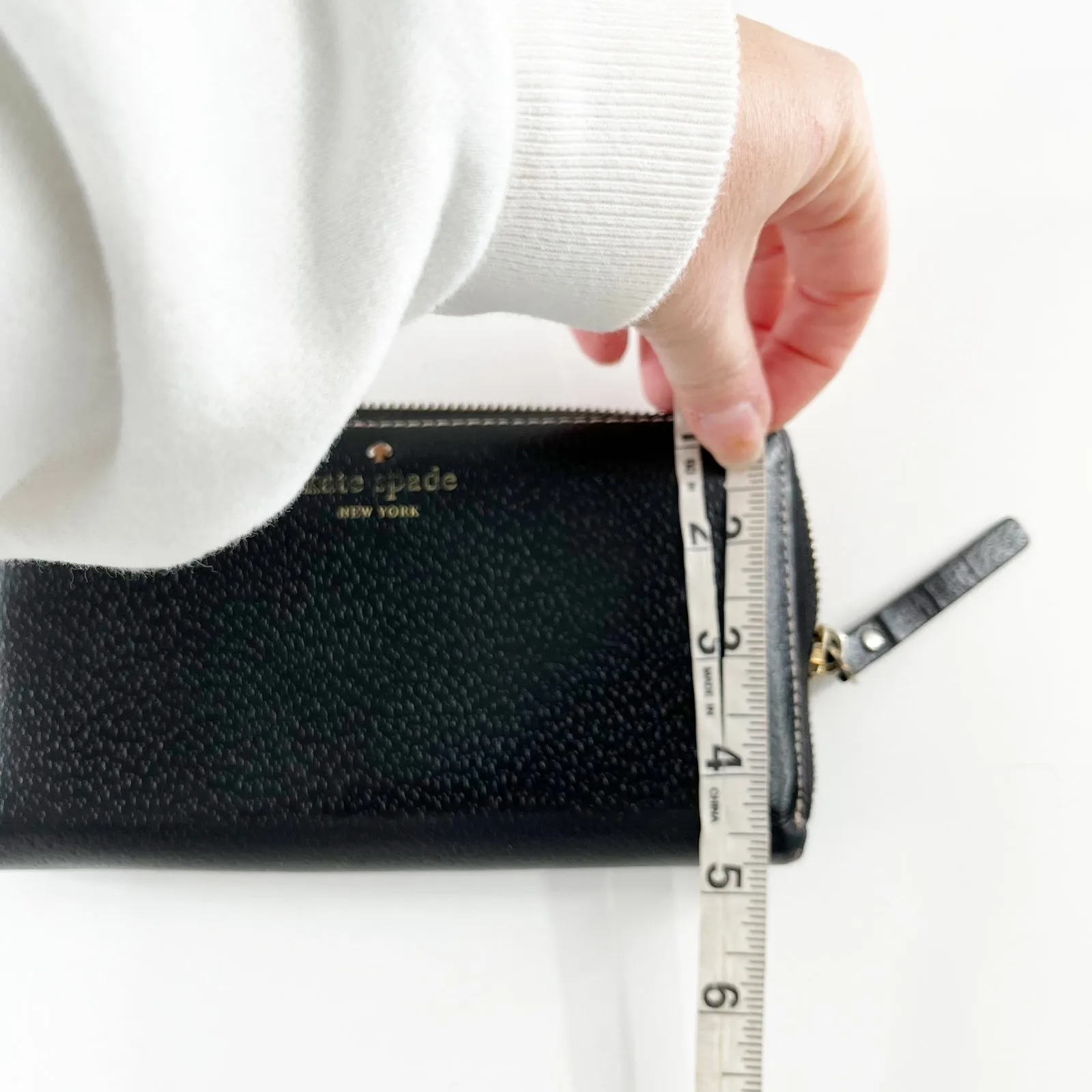 Kate Spade  Pebbled Leather Rectangle Zip Around Wallet Black - Image 6