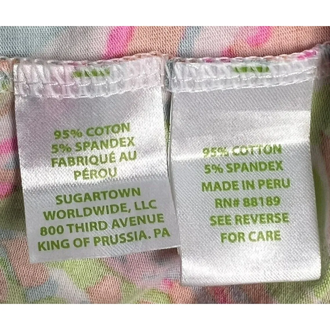 Lilly Pulitzer Vibrant Fish & Coral Design Stretchy V‎ Neck Shirt Size XS - Image 5