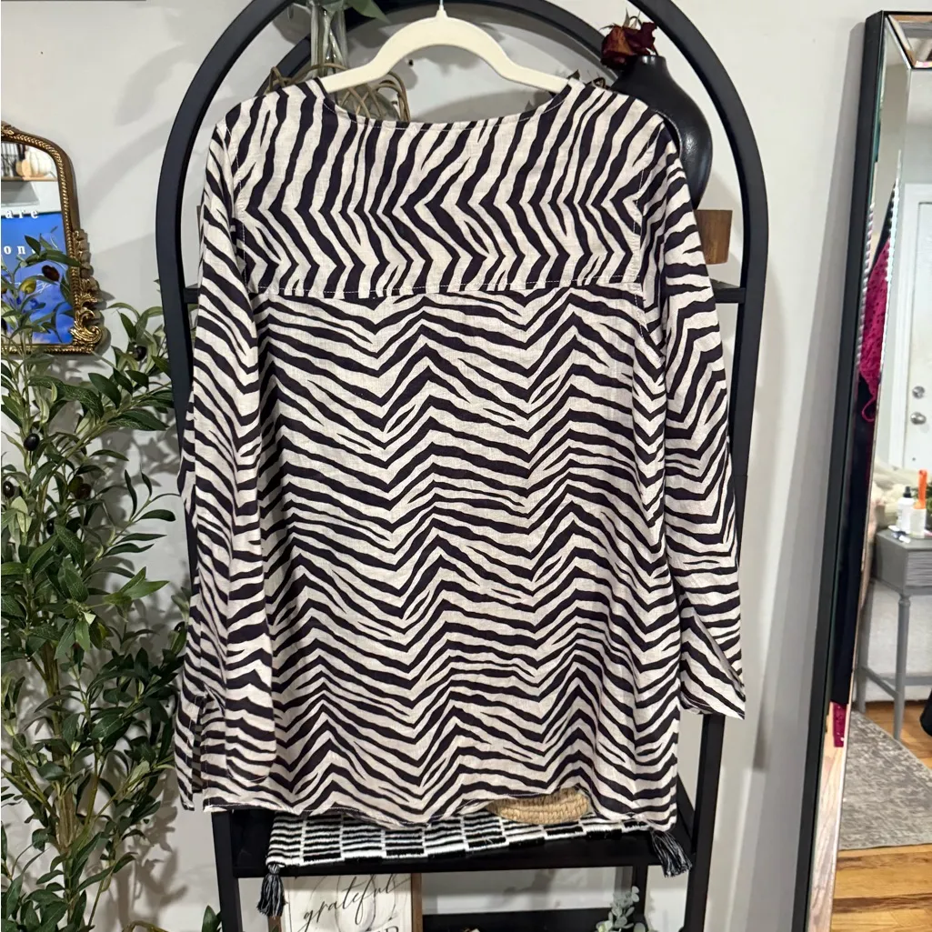 Tahari Black and White Zebra Print Button Down Shirt plus size 1x 100% Linen - Image 7