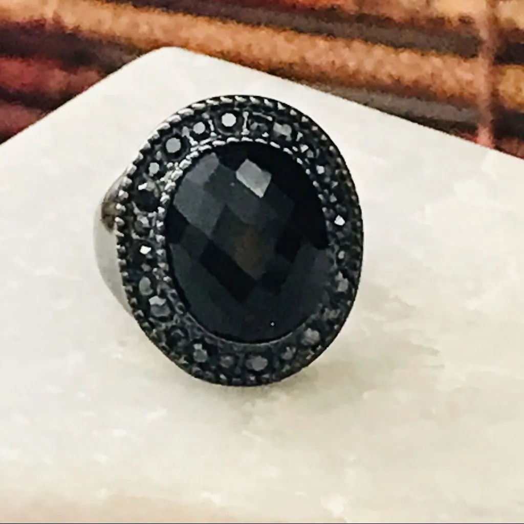 Premier Designs Gunmetal Dome Ring Black Stone Size 7.75 - Image 2